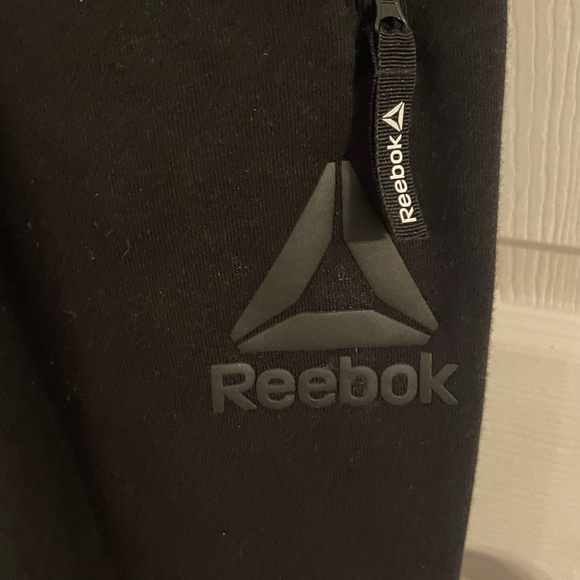 Reebok Joggers - Picture 4 of 5